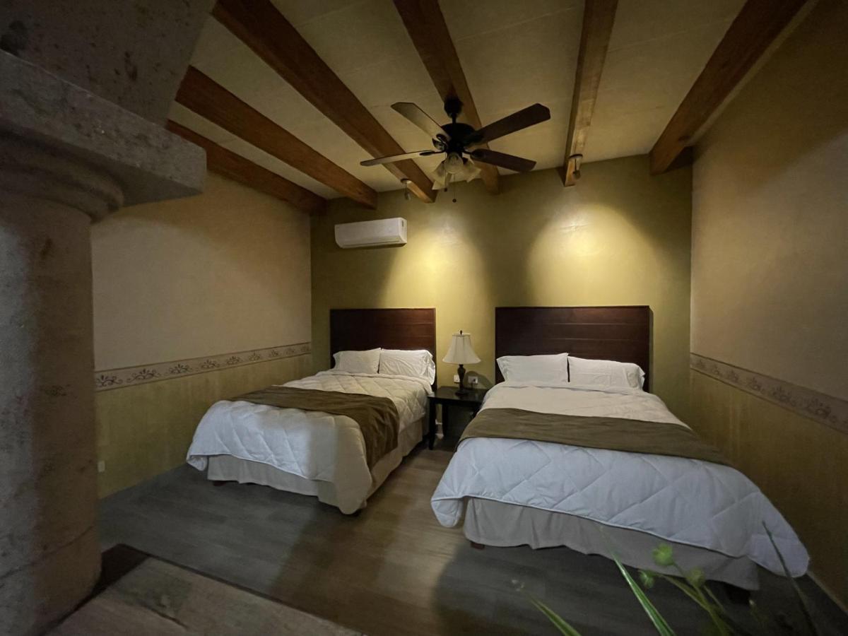 Hotel Real De Los Álamos Esterno foto
