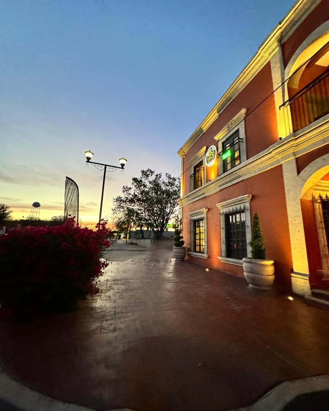 Hotel Real De Los Álamos Esterno foto